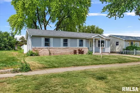 1419 E Washington St, Springfield, IL 62703 photo 3