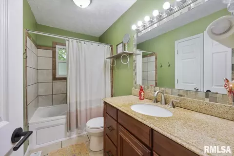 32 Birch Dr, Chatham, IL 62629 photo 16