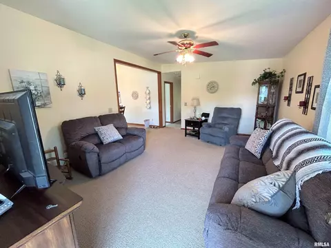 4047 Oakbrook Ct, Springfield, IL 62711 photo 3