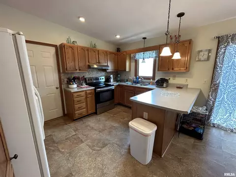 4047 Oakbrook Ct, Springfield, IL 62711 photo 8