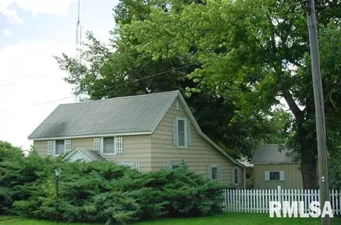 411 Superior St, Chapin, IL 62628