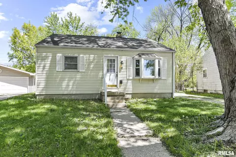 17 Bonnie Ct, Springfield, IL 62704