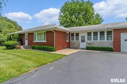 1524 E Lake Shore Dr, Springfield, IL 62712 photo 3