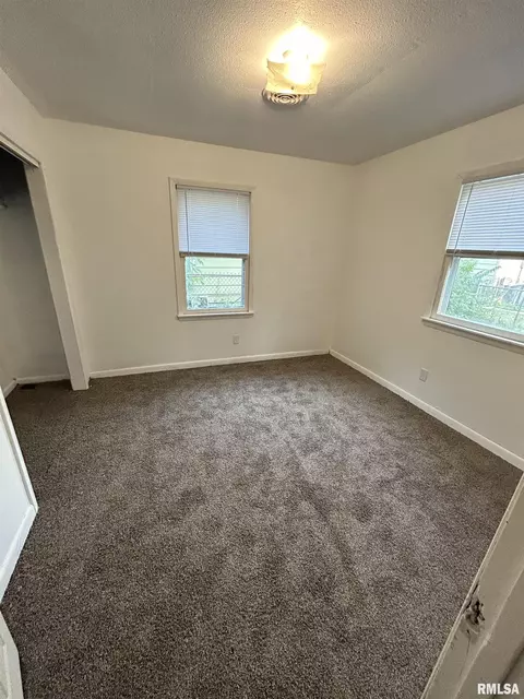 1513 N Cummins Ave, Springfield, IL 62702 photo 7