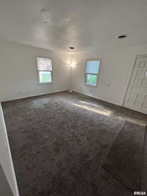 1513 N Cummins Ave, Springfield, IL 62702 photo 8