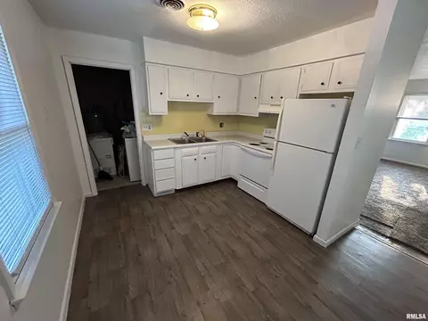 1513 N Cummins Ave, Springfield, IL 62702 photo 3