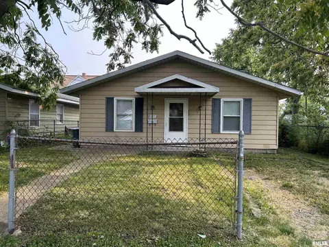 1513 N Cummins Ave, Springfield, IL 62702