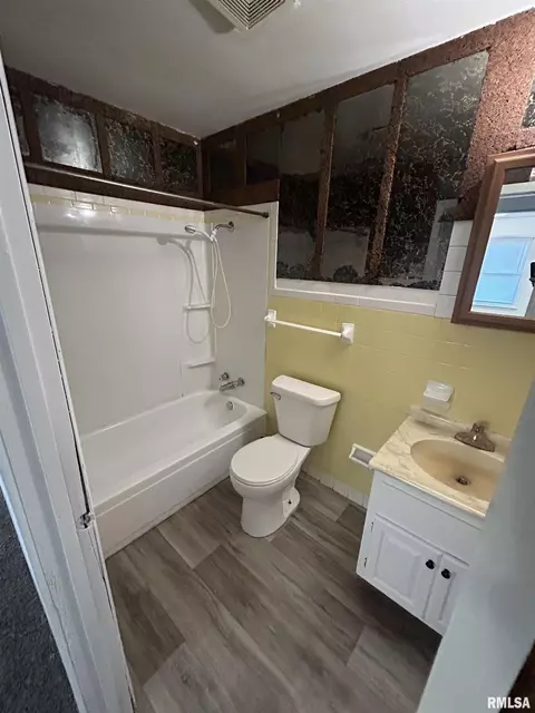 1513 N Cummins Ave, Springfield, IL 62702 photo 4