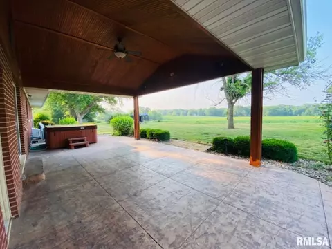 319 W Maple Ave, Ursa, IL 62376 photo 12
