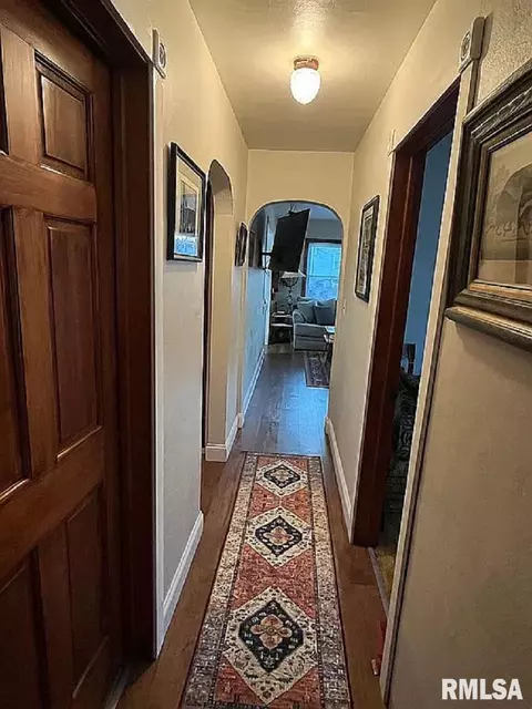 311 E Woods St, Avon, IL 61415 photo 6
