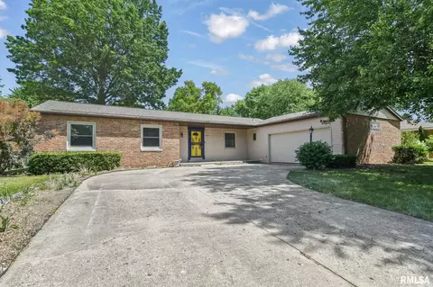 2507 Lindsay Rd, Springfield, IL 62704