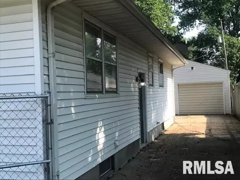 2156 E Converse Ave, Springfield, IL 62702 photo 2