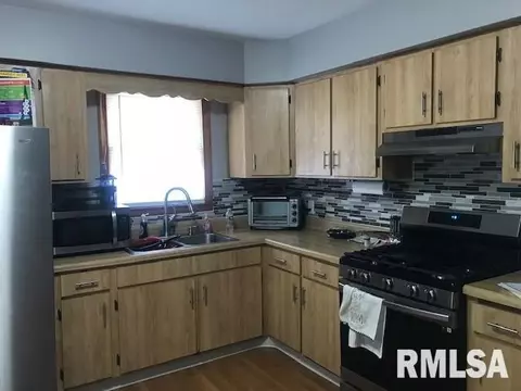 2156 E Converse Ave, Springfield, IL 62702 photo 14