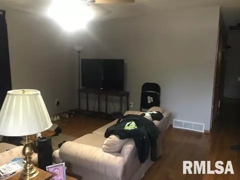 2156 E Converse Ave, Springfield, IL 62702 photo 11