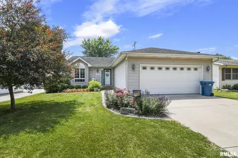 120 W Hawkeye Way, Springfield, IL 62707