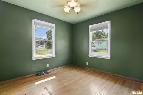 3260 S Spring St, Springfield, IL 62703 photo 16
