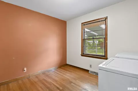 3260 S Spring St, Springfield, IL 62703 photo 19