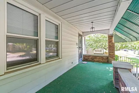 1900 S Pasfield St, Springfield, IL 62704 photo 4