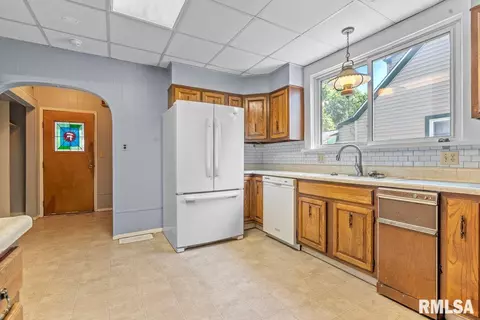 1900 S Pasfield St, Springfield, IL 62704 photo 13
