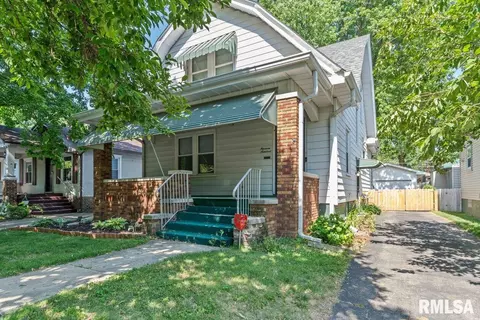 1900 S Pasfield St, Springfield, IL 62704