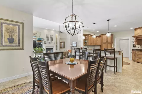 6309 Wind Tree Rd, Springfield, IL 62712 photo 12