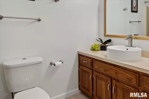 1604 Devonwood Dr, Springfield, IL 62704 photo 29