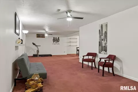 1604 Devonwood Dr, Springfield, IL 62704 photo 38