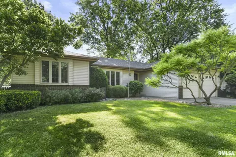320 Astoria Rd, Springfield, IL 62704 photo 2