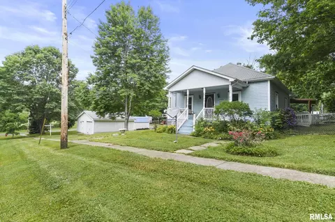 211 W Cantrall St, Cantrall, IL 62625
