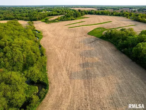 9814 150 Rte, Coal Valley, IL 61240
