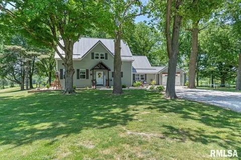 7257 Mansion Rd, Chatham, IL 62629