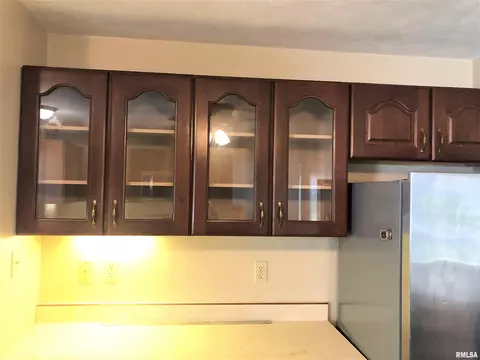 2105 N 6th St, Springfield, IL 62702 photo 10