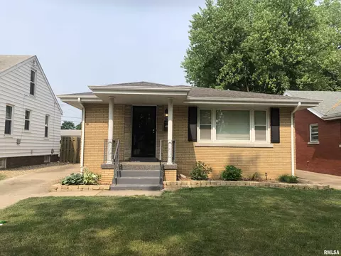2105 N 6th St, Springfield, IL 62702