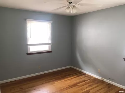 2105 N 6th St, Springfield, IL 62702 photo 19