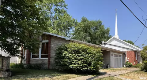 1673 N Seminary St, Galesburg, IL 61401