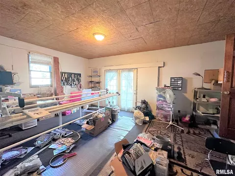 432 W Holmes St, Oneida, IL 61467 photo 24