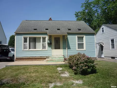 2651 S 7th St, Springfield, IL 62703