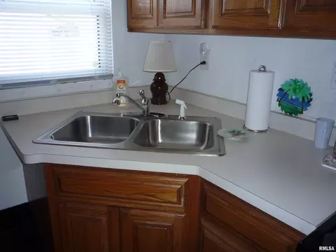 2651 S 7th St, Springfield, IL 62703 photo 7