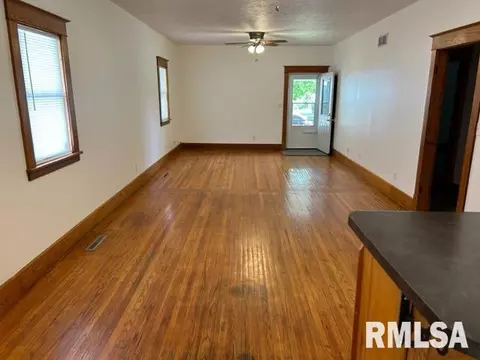 1519 Converse Ave, Springfield, IL 62702 photo 2