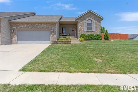2713 Haverhill Rd, Springfield, IL 62711