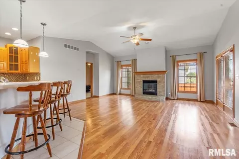 2713 Haverhill Rd, Springfield, IL 62711 photo 10