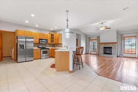 2713 Haverhill Rd, Springfield, IL 62711 photo 7