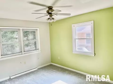 2304 Parkview Dr, Springfield, IL 62704 photo 9