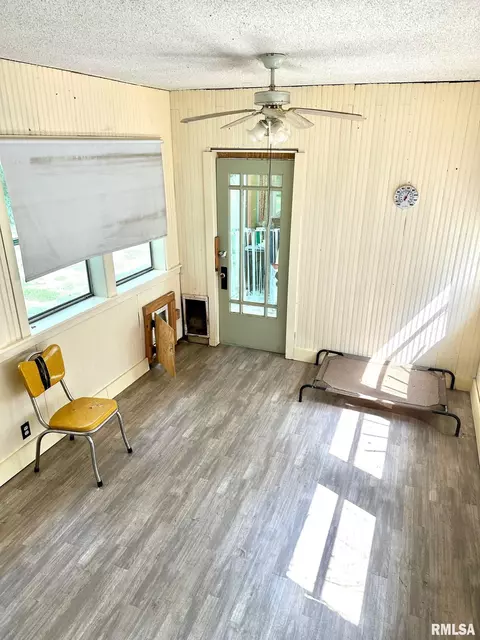 200 N Main St, Berlin, IL 62670 photo 27
