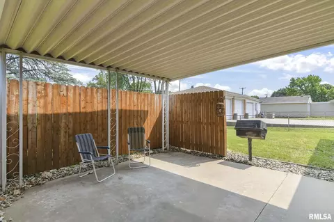 2125 E Sangamon Ave, Springfield, IL 62702 photo 33