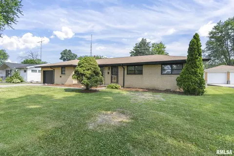 2125 E Sangamon Ave, Springfield, IL 62702 photo 3