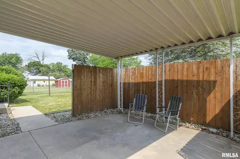 2125 E Sangamon Ave, Springfield, IL 62702 photo 32