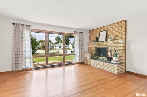 2125 E Sangamon Ave, Springfield, IL 62702 photo 6