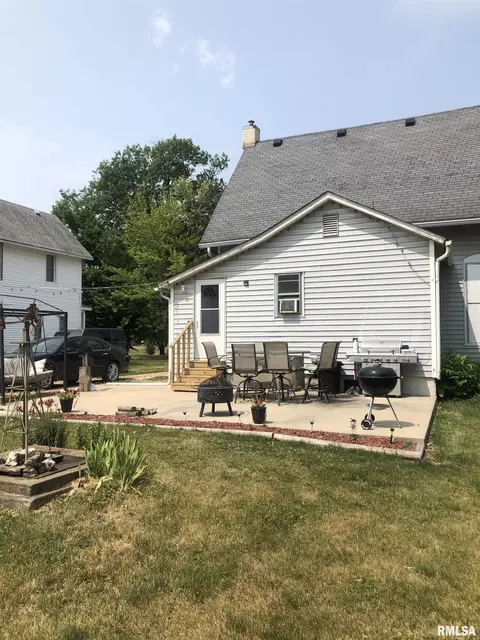 339 N Ohio St, Camp Point, IL 62320 photo 6