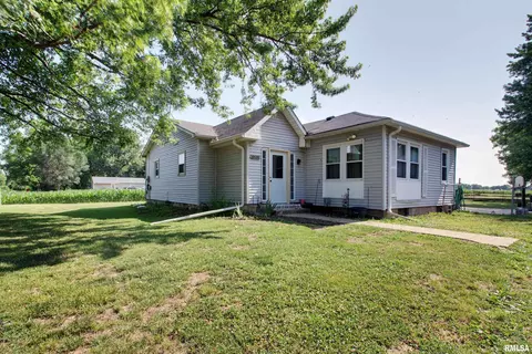 3528 N 5th St, Quincy, IL 62305